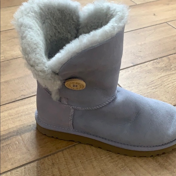 New uggs - Picture 5 of 5